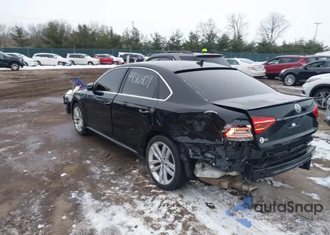 2018 Volkswagen Passat 2.0T Sel Premium из США, поврежденный, VIN 1VWCA7A30JC007927